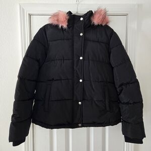 Forever 21 Black Puffer Jacket with Pink Faux Fur Trim